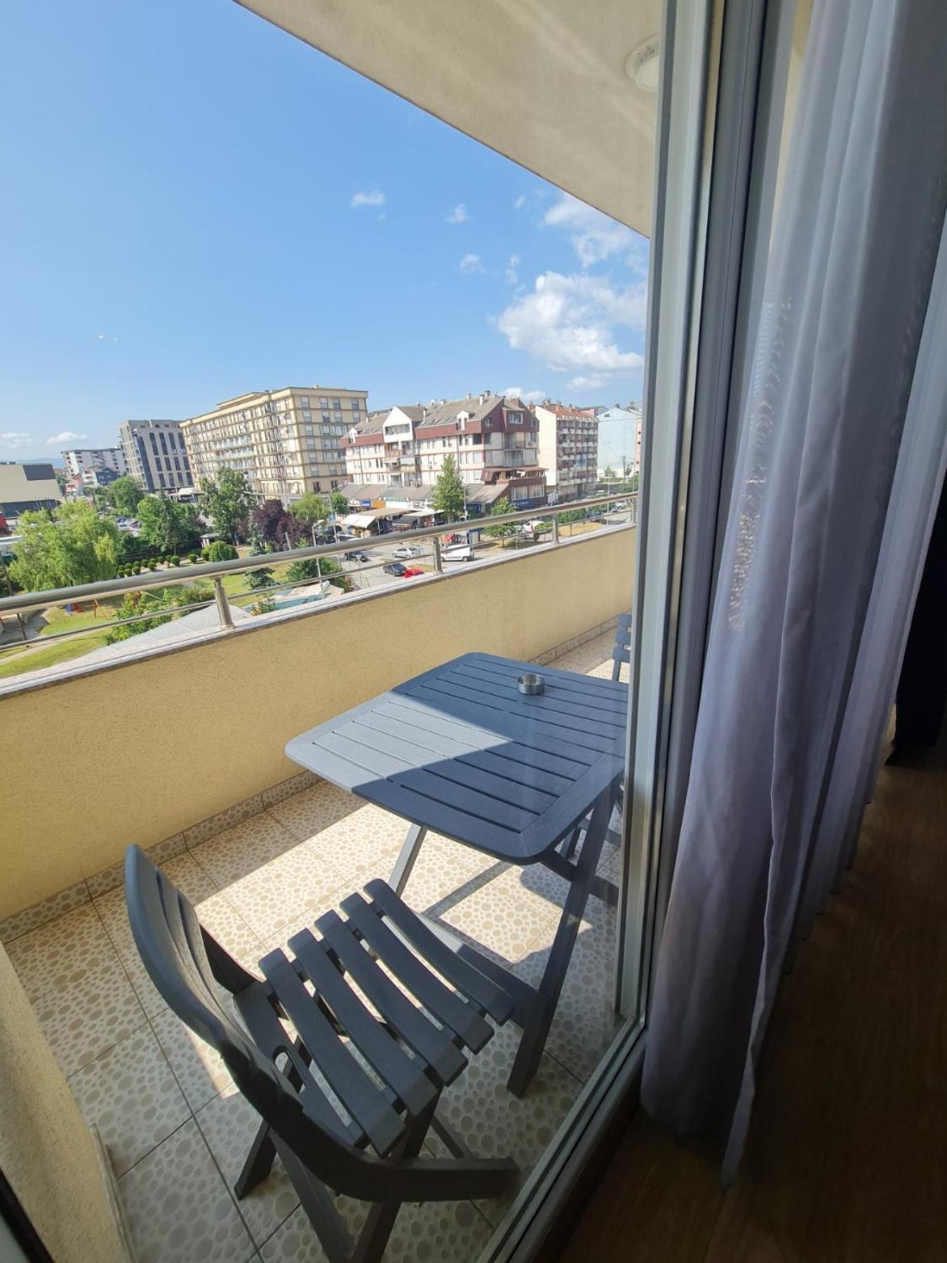 Apartment 2 Plisi Gjilan Eksteriør bilde